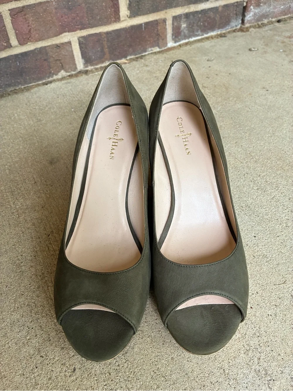 Cole Haan Jocelyn Olive Suede Peep-Toe Espadrille Wedge Heels size 8.5